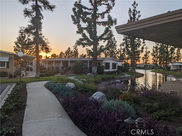 Detail Gallery Image 35 of 37 For 2330 Lake Forest Cir #110,  La Habra,  CA 90631 - 2 Beds | 2 Baths