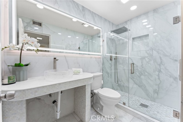 24652 Ashland Drive, Laguna Hills CA: https://media.crmls.org/medias/e3c9a28e-0f09-46ac-898b-93119fff6f2c.jpg