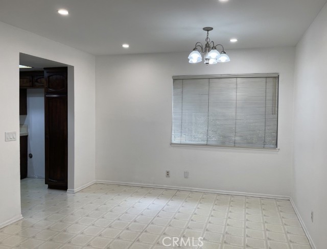 Detail Gallery Image 10 of 24 For 1637 N Verdugo Rd a,  Glendale,  CA 91208 - 2 Beds | 2/1 Baths