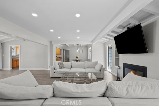 17441 Rayen Street, Sherwood Forest CA: https://media.crmls.org/medias/e3ca0755-285a-4502-859f-8bf61d4990ed.jpg