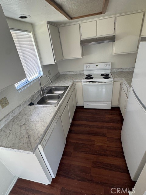 Detail Gallery Image 15 of 20 For 51225 Eisenhower Dr #B,  La Quinta,  CA 92253 - 2 Beds | 2 Baths