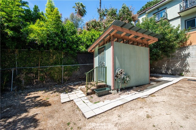 Detail Gallery Image 18 of 28 For 1639 Redcliff #1/2,  Los Angeles,  CA 90026 - 2 Beds | 1 Baths