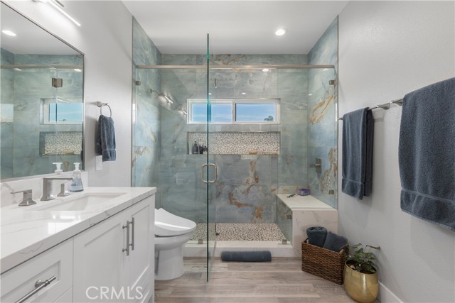 Detail Gallery Image 28 of 41 For 286 Glendora Ave, Long Beach,  CA 90803 - 3 Beds | 3 Baths