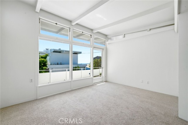 Detail Gallery Image 13 of 17 For 1210 1/2 W Oceanfront #1/2,  Newport Beach,  CA 92661 - 1 Beds | 1/1 Baths