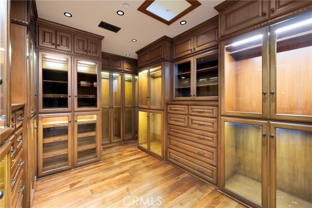 Detail Gallery Image 27 of 55 For 97 Canyon, Irvine,  CA 92603 - 6 Beds | 6/2 Baths