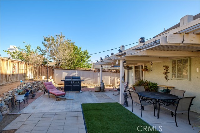 Detail Gallery Image 5 of 51 For 12455 Highgate Ave, Victorville,  CA 92395 - 2 Beds | 2/1 Baths