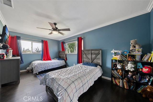 Detail Gallery Image 26 of 36 For 4228 Ostrom, Lakewood,  CA 90713 - 5 Beds | 3 Baths