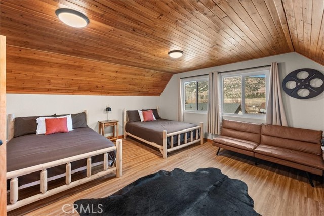 Detail Gallery Image 20 of 28 For 1025 E Country Club, Big Bear City,  CA 92314 - 3 Beds | 2 Baths