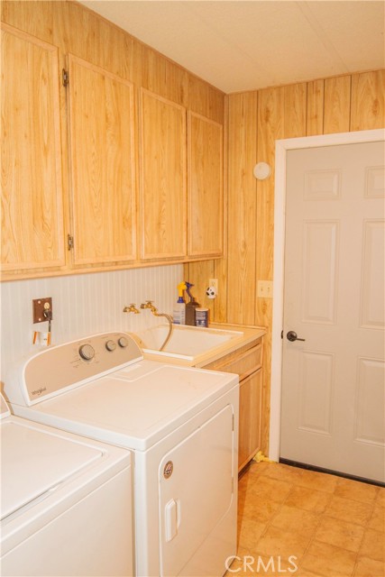 35032 George Smith Road, Squaw Valley CA: https://media.crmls.org/medias/e3cfb9a6-6cc6-4ddb-b354-7eab5f009243.jpg