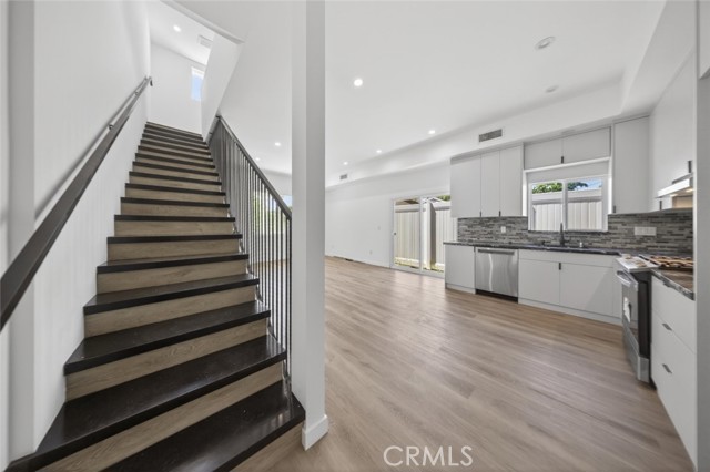 14827 Dearborn Street photo 11