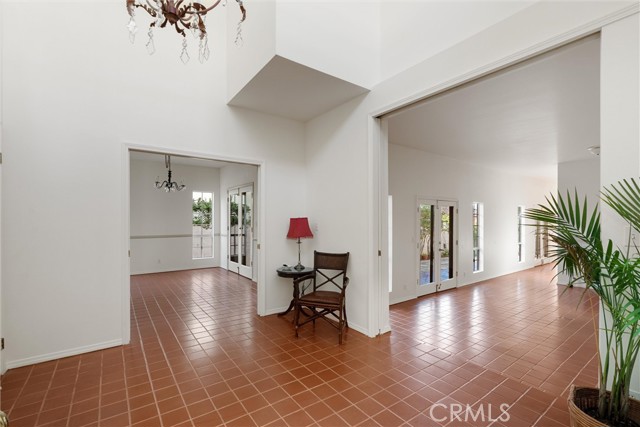 646 Avenue B photo 9