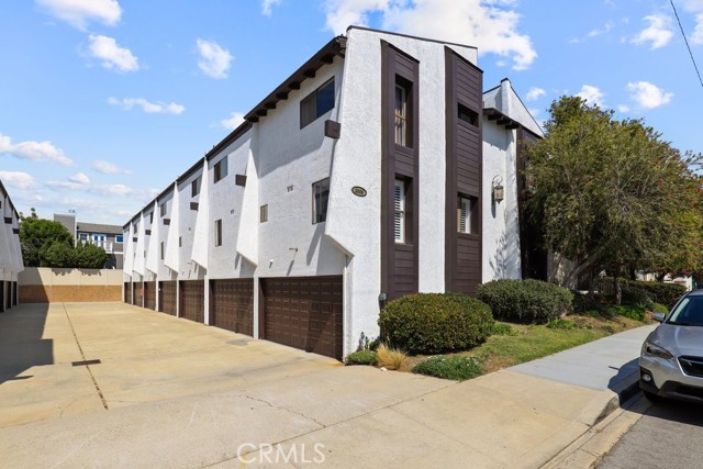 2609 Nelson Avenue, Redondo Beach, California 90278, 2 Bedrooms Bedrooms, ,1 BathroomBathrooms,Residential,Sold,Nelson,SB21209210