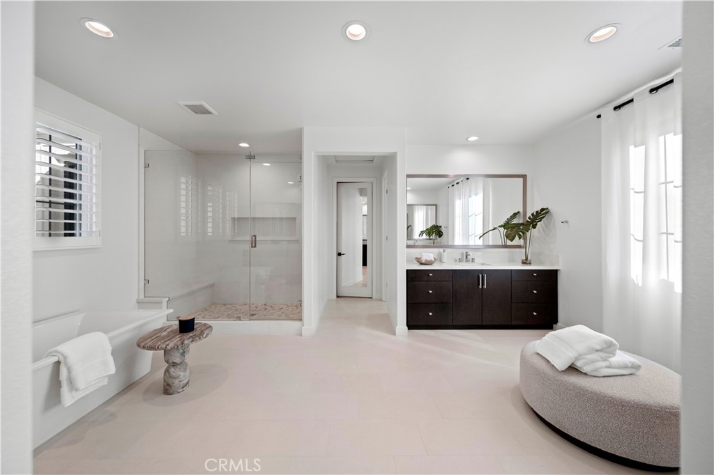 MLS #OC26079558 image #32