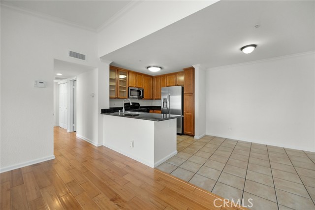 1995 Las Colinas Circle, Corona CA: https://media.crmls.org/medias/e3d2679a-eeb1-4c5a-8634-a66889637c6f.jpg