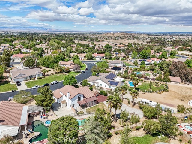 4644 Starstone Court, Palmdale CA: https://media.crmls.org/medias/e3d30819-2abe-499f-b25a-2e6837cf5b4a.jpg