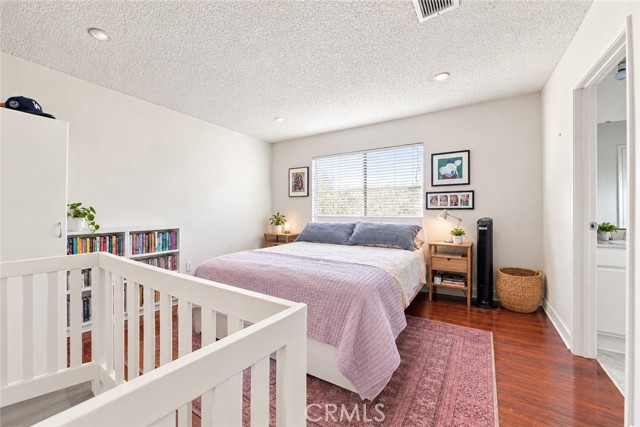 15106 Nordhoff photo 11