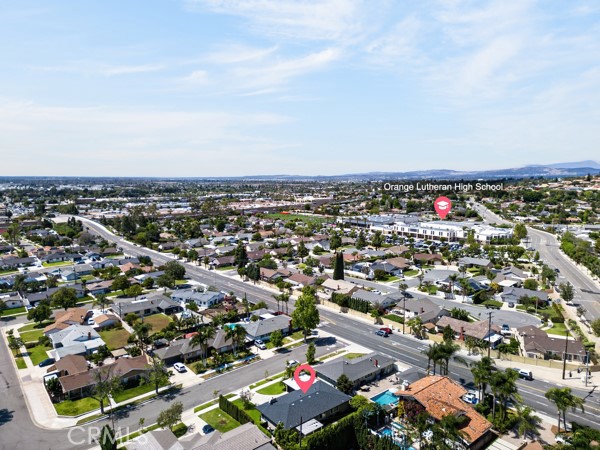 https://media.crmls.org/medias/e3d466f4-6439-48ea-856e-503aa00d3e1c.jpg?preset=X-Large