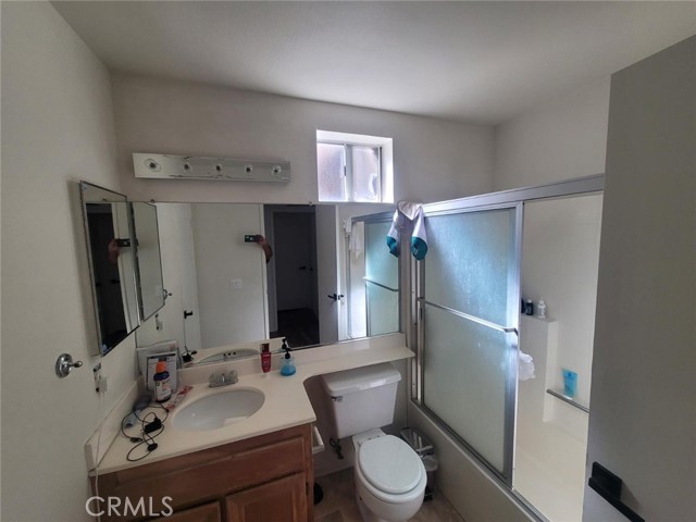 Detail Gallery Image 5 of 13 For 2588 Avd Del, Corona,  CA 92882 - 2 Beds | 2 Baths