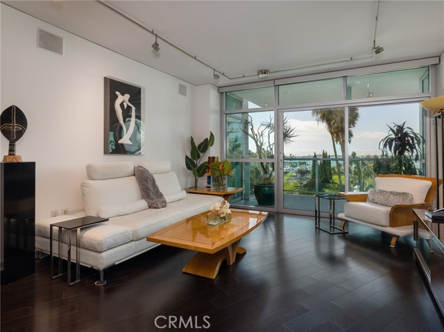 13650 Marina Pointe Drive, 603 photo 6