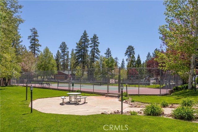 Detail Gallery Image 27 of 31 For 39802 Lakeview Dr #26,  Big Bear Lake,  CA 92315 - 2 Beds | 2/1 Baths
