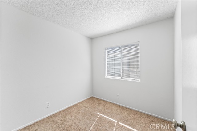 9346 Van Nuys, 1 photo 10