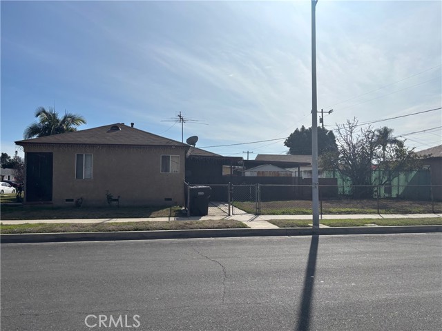 4203 Deland Avenue, Pico Rivera CA: https://media.crmls.org/medias/e3d5b5ad-ba3d-4d19-bc62-9cd17afbd888.jpg