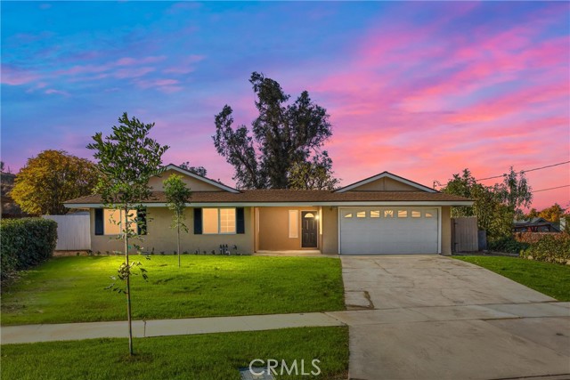 Detail Gallery Image 1 of 32 For 10132 Shady View Street, Riverside,  CA 92503 - 4 Beds | 2 Baths