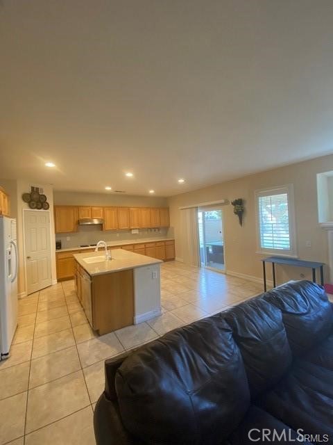 Detail Gallery Image 8 of 25 For 13884 Oak Tree Ln, Corona,  CA 92880 - 4 Beds | 3 Baths