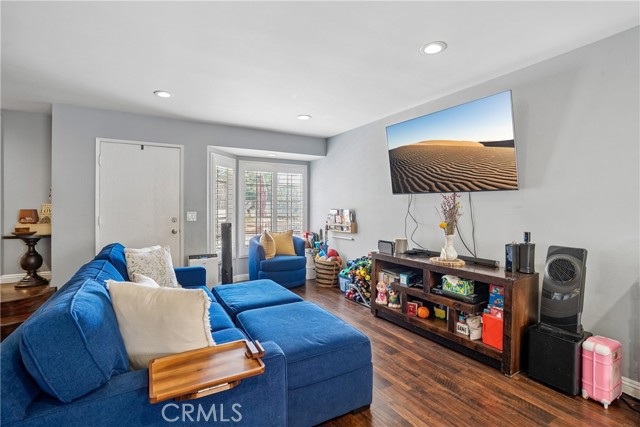 2 Bed Home for Sale in Los Angeles, California