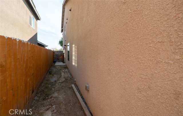 Detail Gallery Image 32 of 38 For 2027 W Babcock, Visalia,  CA 93291 - 4 Beds | 2/1 Baths