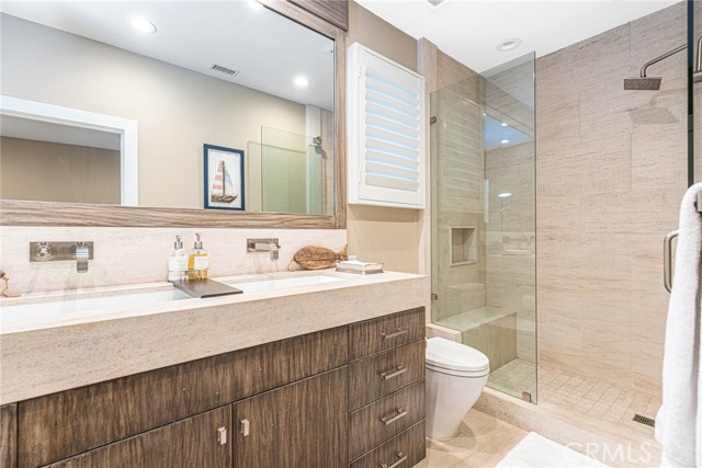 Detail Gallery Image 22 of 32 For 213 34th St, Newport Beach,  CA 92663 - 3 Beds | 3 Baths