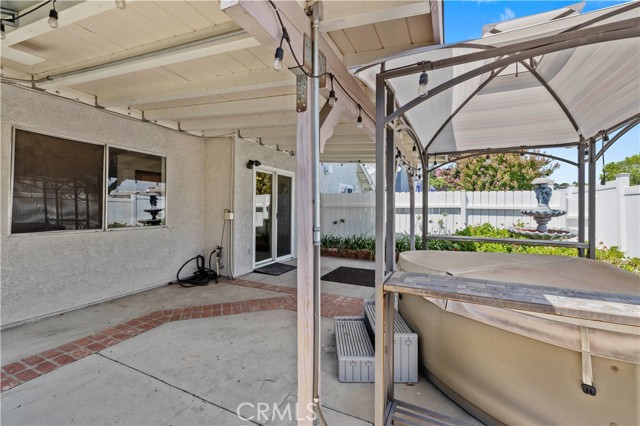 25273 Avenida Dorena, Newhall CA: https://media.crmls.org/medias/e3d846bc-edc9-473e-8805-f5ea879be59b.jpg