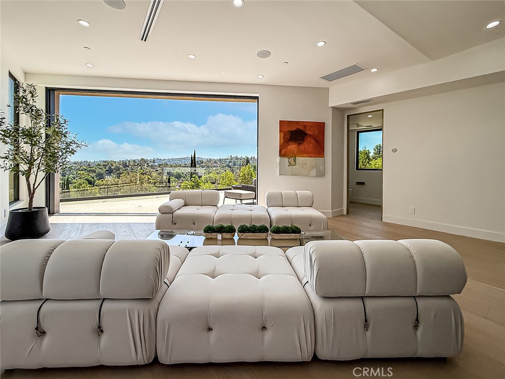 MLS #SR26156488 image #1