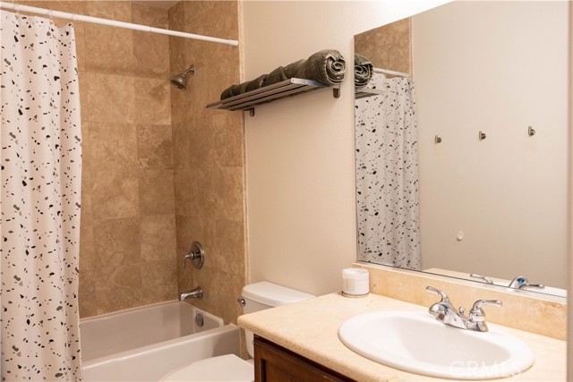Detail Gallery Image 26 of 33 For 621 E 223rd St #C,  Carson,  CA 90745 - 3 Beds | 2/1 Baths