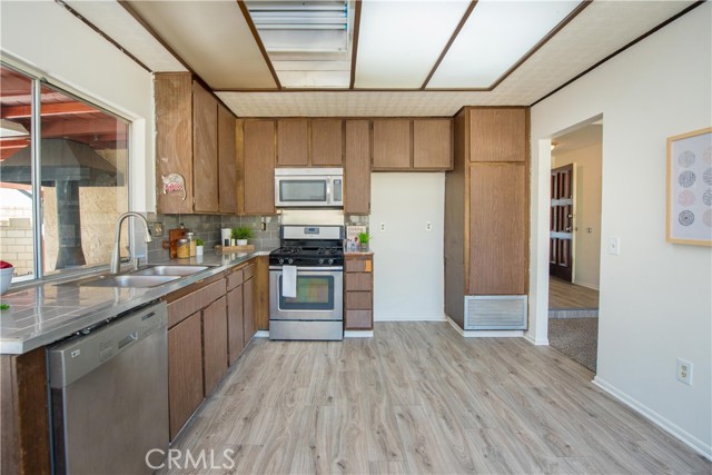 Detail Gallery Image 14 of 40 For 12801 Norton, Chino,  CA 91710 - 3 Beds | 2 Baths