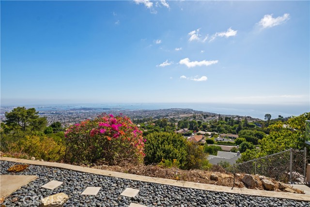 3335 Starline Drive, Rancho Palos Verdes, California 90275, 3 Bedrooms Bedrooms, ,3 BathroomsBathrooms,Residential,Sold,Starline,WS21227085