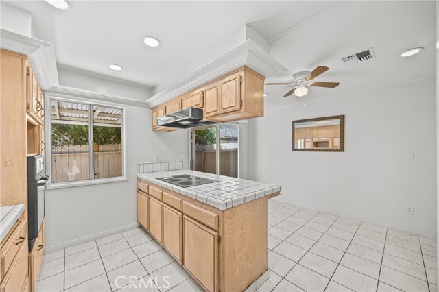 Detail Gallery Image 19 of 38 For 17920 Irvine Bld #55,  Tustin,  CA 92780 - 2 Beds | 2 Baths
