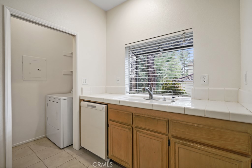 MLS #SR25260885 image #6