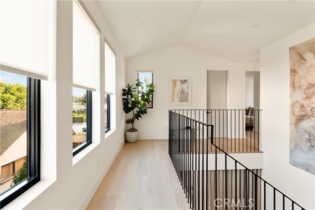 Detail Gallery Image 22 of 29 For 12213 Allin Street, Culver City,  CA 90230 - 4 Beds | 4/1 Baths