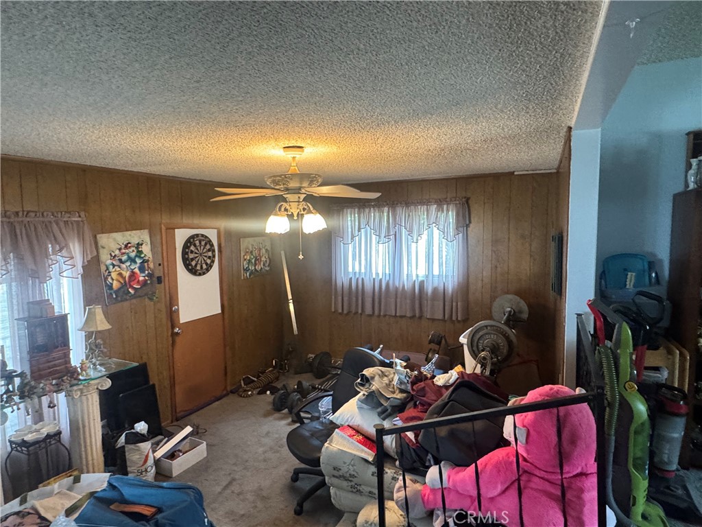 https://media.crmls.org/medias/e3dc5042-f226-47ab-a2b7-92036b507b87.jpg?preset=X-Large