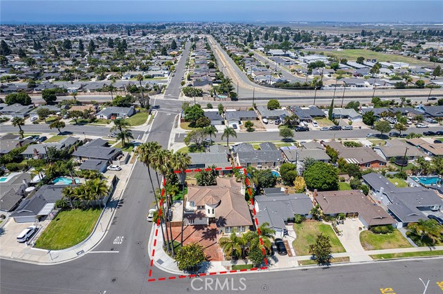 16261 Birdie Ln, Huntington Beach, CA 92649