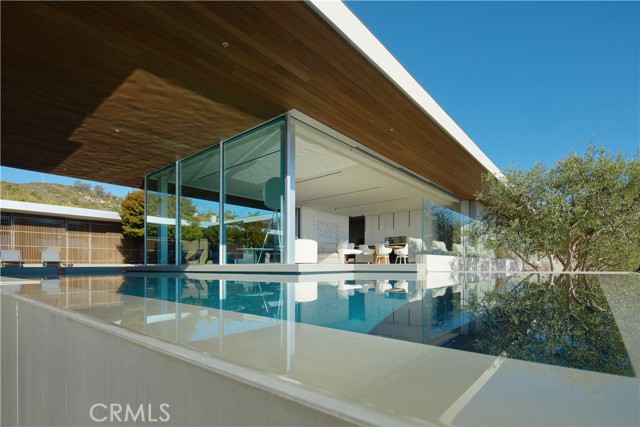 2460 Monaco Drive, Laguna Beach CA: https://media.crmls.org/medias/e3ddb89b-f143-4045-8e91-f46c124d0b05.jpg