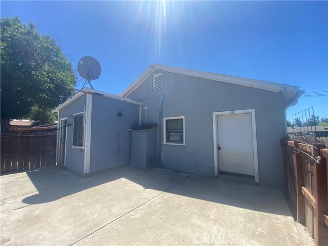 566 1st Street, Upper Lake CA: https://media.crmls.org/medias/e3de300d-ec78-4c4b-a52a-8fe6f62d59a4.jpg