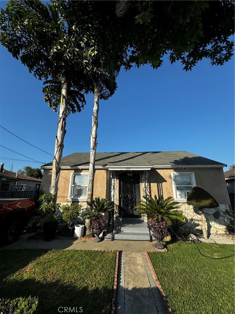 3215 Cedar Avenue