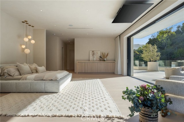 17177 Adlon Road, Encino CA: https://media.crmls.org/medias/e3deb2b9-a031-4ecf-bfd8-65517ca4c3b3.jpg