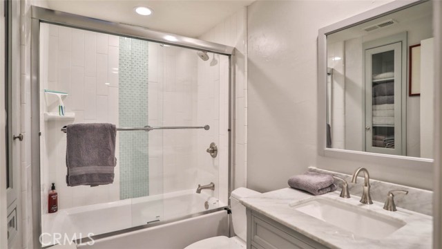 49171 Washington Street, La Quinta CA: https://media.crmls.org/medias/e3df0614-9c34-4f25-af9b-bef6aee531ee.jpg
