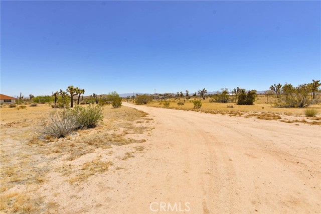 Detail Gallery Image 31 of 45 For 1732 Surrey Ave, Yucca Valley,  CA 92284 - 2 Beds | 2 Baths