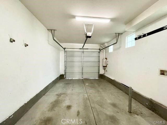 https://media.crmls.org/medias/e3dfd99d-aaa0-4034-aa01-6b6f5d41c881.jpg?preset=X-Large