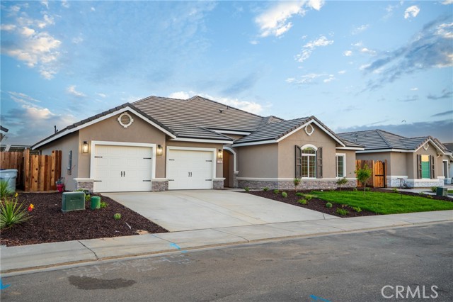 210 Kelly Court, Atwater CA: https://media.crmls.org/medias/e3e0b62d-6fbf-4e8a-8c0f-83c07cde6028.jpg
