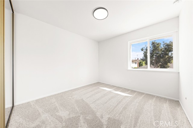 Image 39 of 56 For 19841 Lombardy Lane